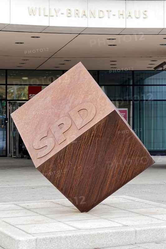 A modern cube in front of the Willy-Brandt-Haus with the inscription SPD, Willy-Brandt-Haus, SPD headquarters, Berlin, Berlin, Germany, Europe