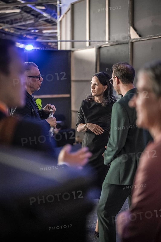Berlin, 27.05.2024. Foreign Minister Annalena Baerbock (Buendnis90/Die Gruenen) speaks on stage with Johnny Haeusler at the Republica digital trade fair