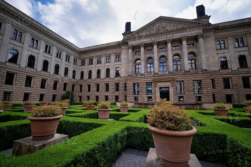 Garden and building with main portal Bundesrat, Berlin, Germany, Europe