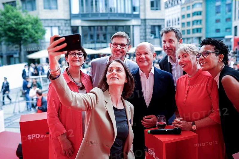 SPD rally for the European elections in Leipzig. Here the SPD Chairmen Lars Klingbeil: Petra Koepping, Social Affairs Minister of Saxony: Matthias Ecke MEP, Federal Chancellor Olaf Scholz, SPD lead candidate Katarina Barley, and SPD Chairwoman Saskia Esken. Leipzig, 01.06.2024