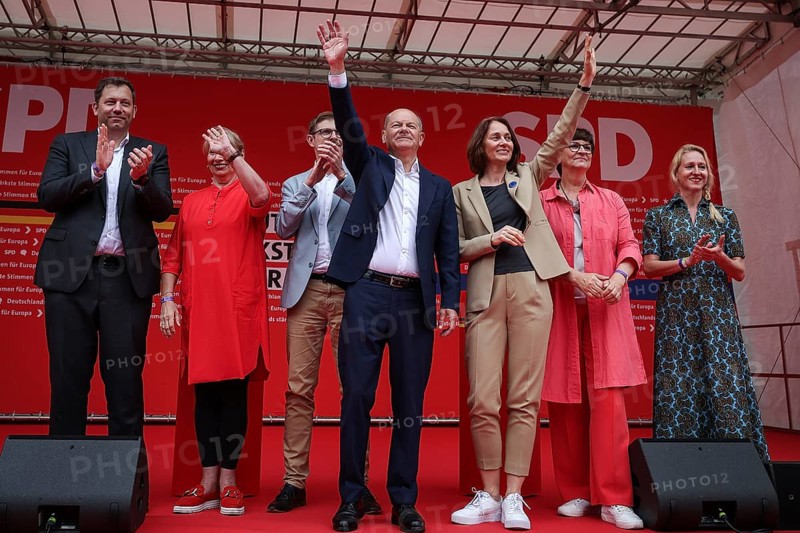 SPD rally for the European elections in Leipzig. Here the SPD Chairmen Lars Klingbeil: Petra Koepping, Social Affairs Minister of Saxony: Matthias Ecke MEP, Federal Chancellor Olaf Scholz, SPD lead candidate Katarina Barley, and SPD Chairwoman Saskia Esken. Leipzig, 01.06.2024