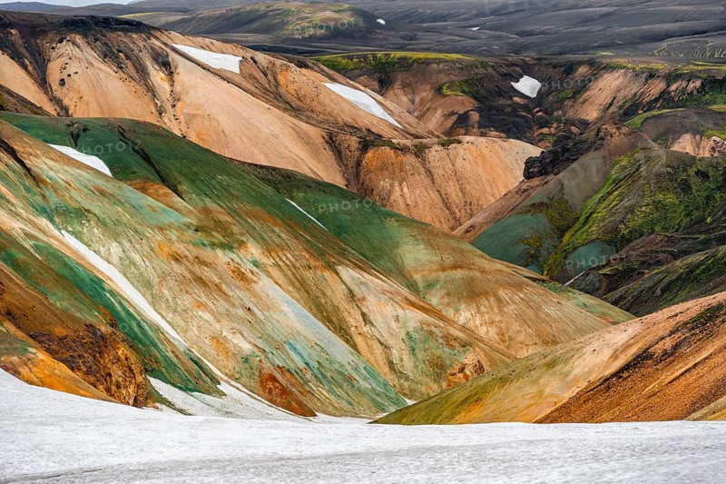 Colourful volcanic landscape with hills and snow, Laugavegur trekking trail, Landmannalaugar, Fjallabak Nature Reserve, Icelandic Highlands, Sudurland, Iceland, Europe