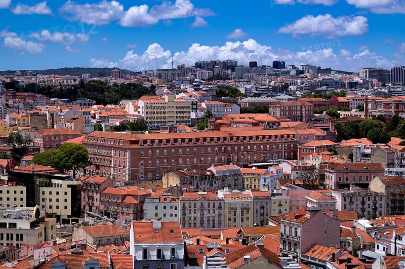 View from the viewpoint Miradouro da Graça, also Sophia de Mello Breyner Andresen, city view, historic city centre, bridge 25 de Abril, river Tejo, Lisbon, Portugal, Europe