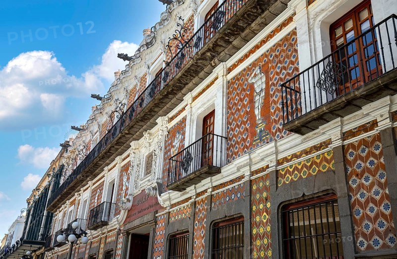 Colorful Puebla streets and colonial architecture in Zocalo historic city center