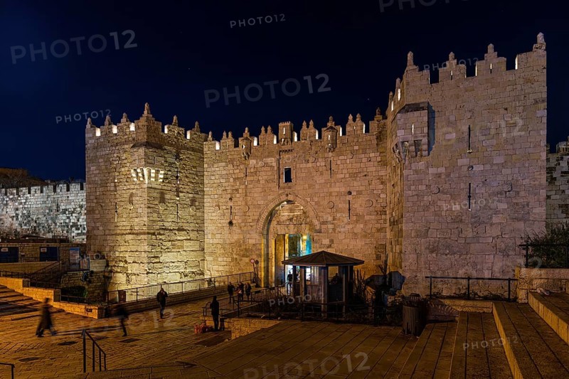 Jerusalem, Damascus gate at night