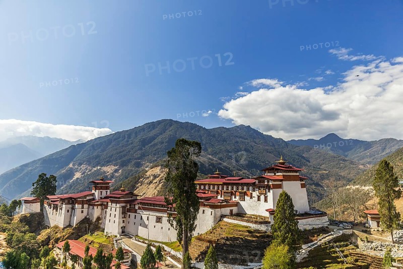 View of Trongsa Dzong on a clear day