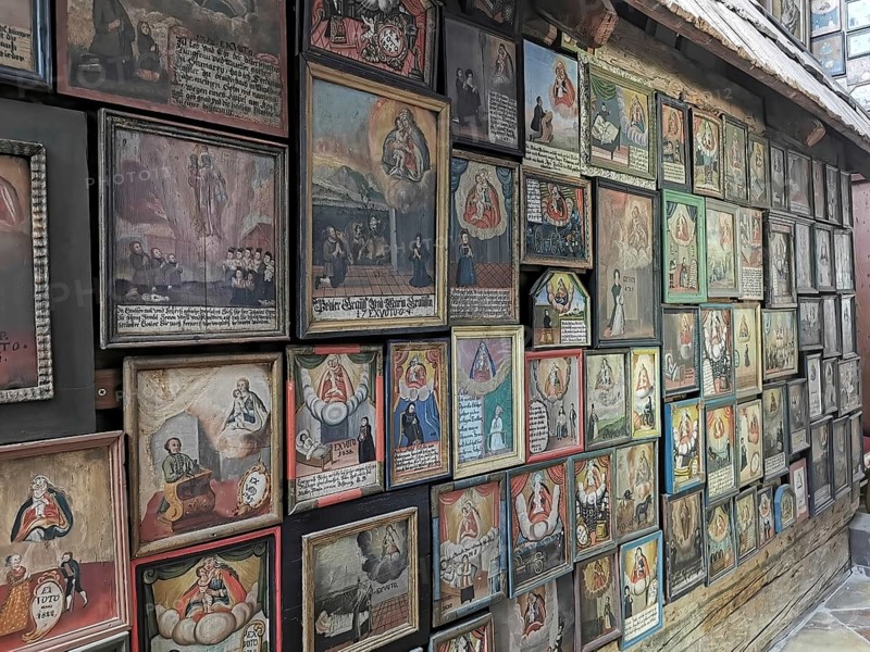 Votive pictures, votive tablets on the walls of the chapel of grace inside the church, pilgrimage church of the Assumption of the Virgin Mary in Sammarei, district of Passau, Lower Bavaria, Bavaria, Germany, Europe