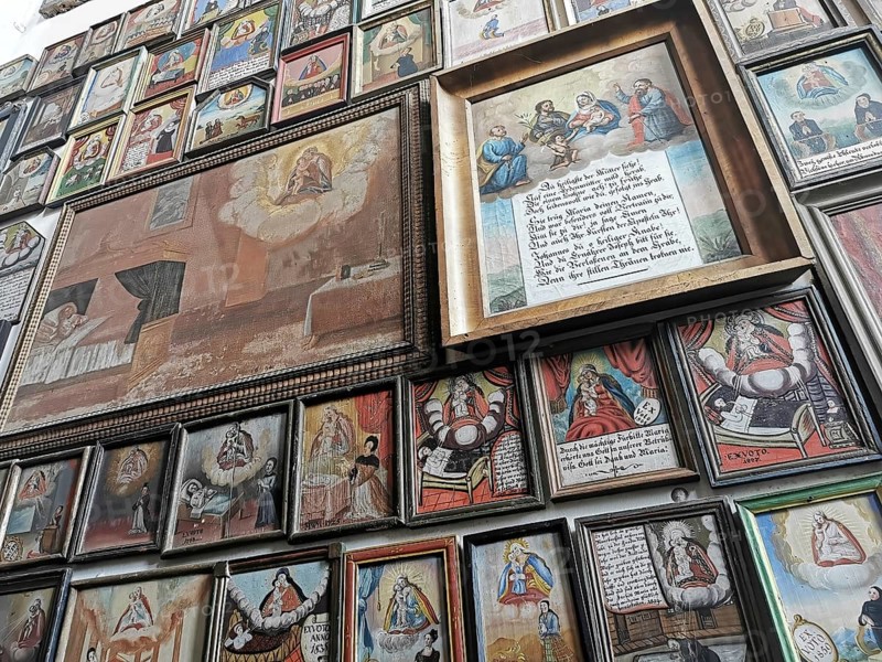 Votive pictures, votive tablets on the walls of the chapel of grace inside the church, pilgrimage church of the Assumption of the Virgin Mary in Sammarei, district of Passau, Lower Bavaria, Bavaria, Germany, Europe