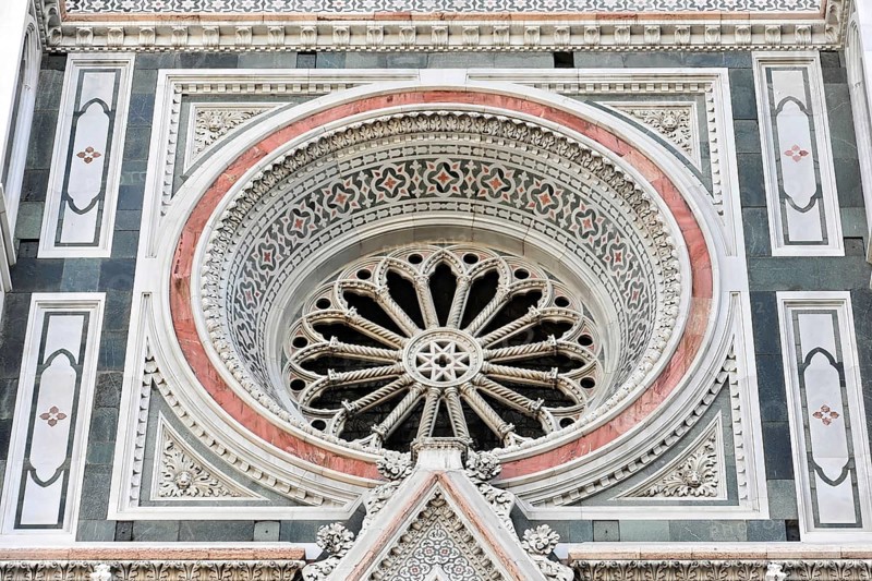 Cattedrale di Santa Maria del Fiore, Cathedral of Santa Maria del Fiore, Florence Cathedral, Florence, Tuscany, Italy, Europe, Close-up of an ornate Gothic rose window on a façade, Europe