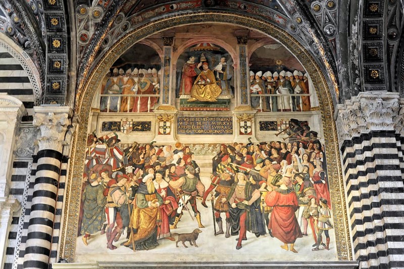 Siena Cathedral, Cattedrale di Santa Maria Assunta, UNESCO World Heritage Site, Siena, Tuscany, Italy, Europe, Wall painting in a cathedral shows religious and historical scenes with numerous figures, Europe