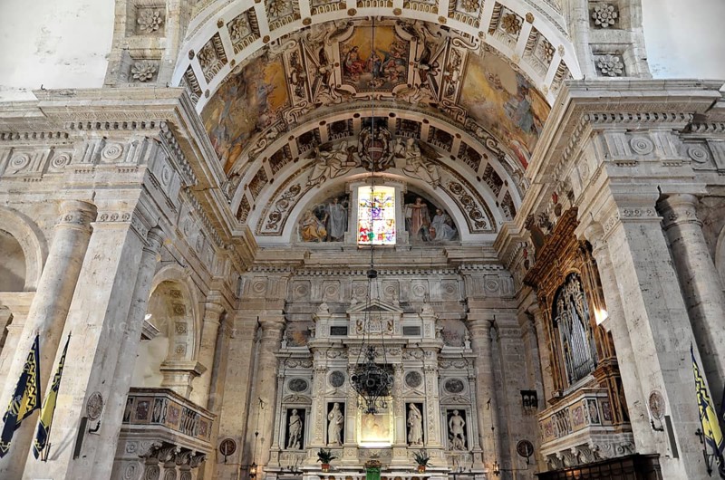 Interior view, Sanctuary, Renaissance church of San Biagio, architect built 1519-1540, Antonio da Sangallo, Montepulciano, Tuscany, Italy, Europe, Magnificent interior of a church with impressive ceiling painting and decorated altar, Tuscany, Europe Italy, Europe