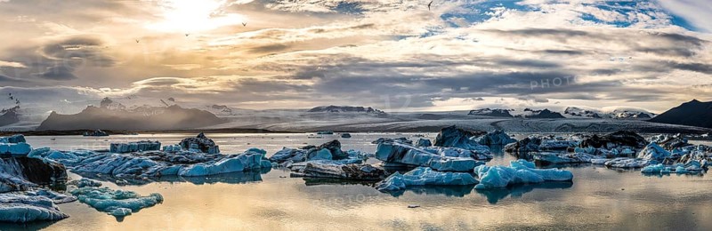 Spectacular sunset in the famous Jokulsarlon Glacier Lagoon Iceland