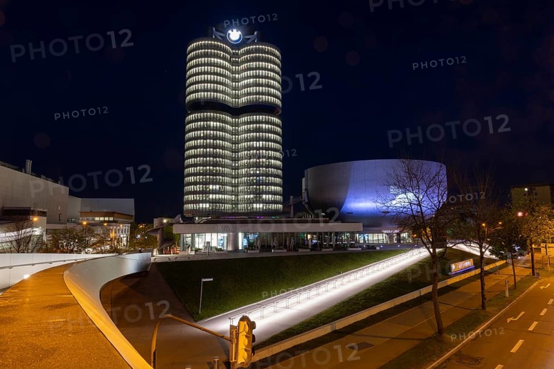 BMW four-cylinder or BMW tower, BMW Group headquarters, Munich, Bavaria, Germany, Europe
