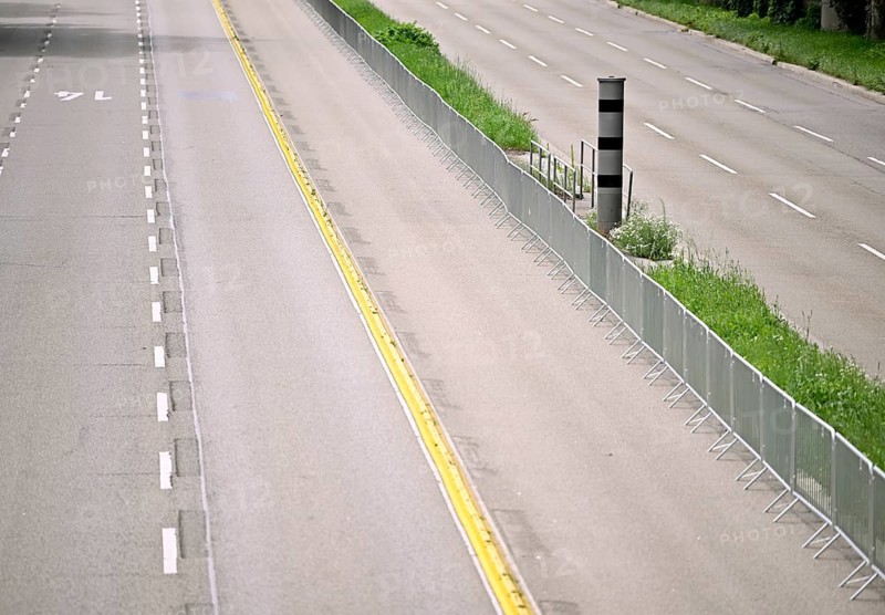 Bundesstrasse B14, Cannstatter Strasse, empty, closed, daytime, Polyscan speed camera, Poliscan, column speed camera, Vitronic, Lidar, speed cameras for speed measurement, city centre, Stuttgart, Baden-Württemberg, Germany, Europe