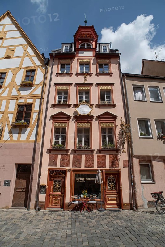 Restored old town house, Weissgerbergasse, Nuremberg, Middle Franconia, Bavaria, Germany, Europe