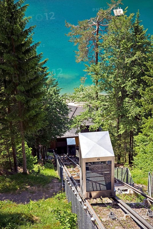 Cableway to a lake