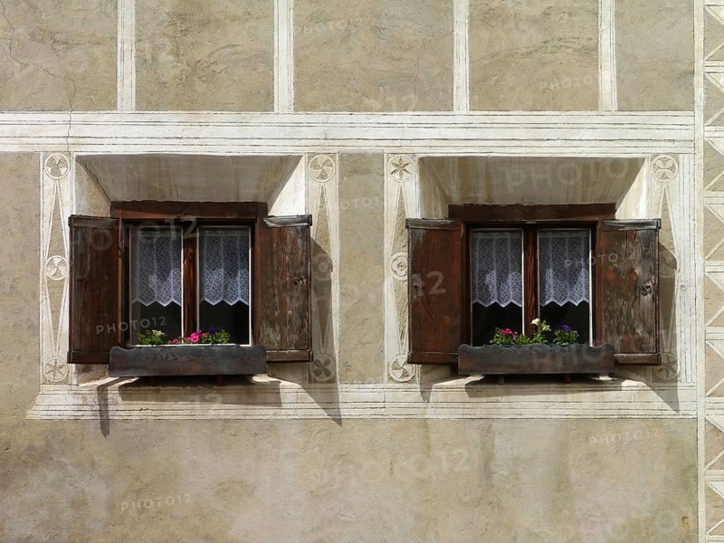 Windows in Guarda