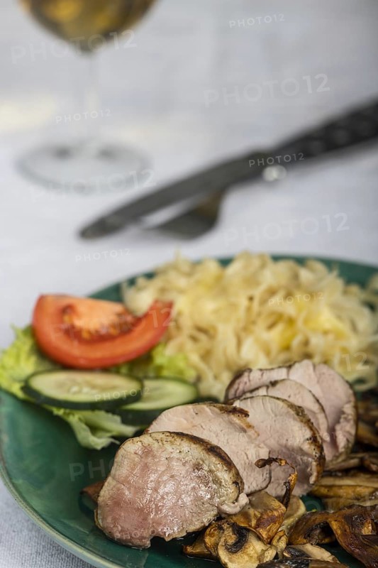 Pork fillet with mushrooms and cream sauce