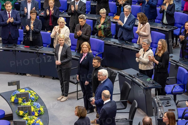 Manuela Schwesig (President of the Bundesrat), Bärbel Bas (President of the German Bundestag), Volodymyr Zelensky (President of Ukraine), Frank-Walter Steinmeier (President of the Federal Republic of Germany) and Olaf Scholz (Chancellor of the Federal Republic of Germany) at a special session in the German Bundestag, Berlin, 11 June 2024