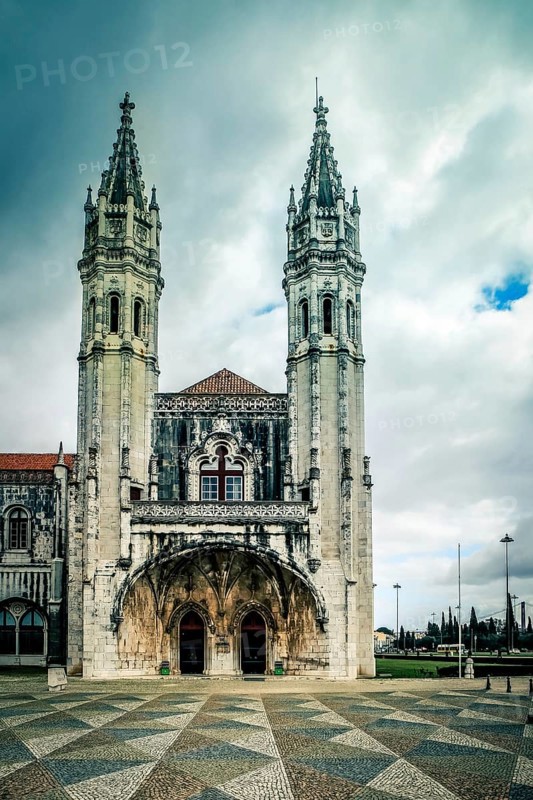 Side entrance of the Hieronymus monastery in Lisbon
