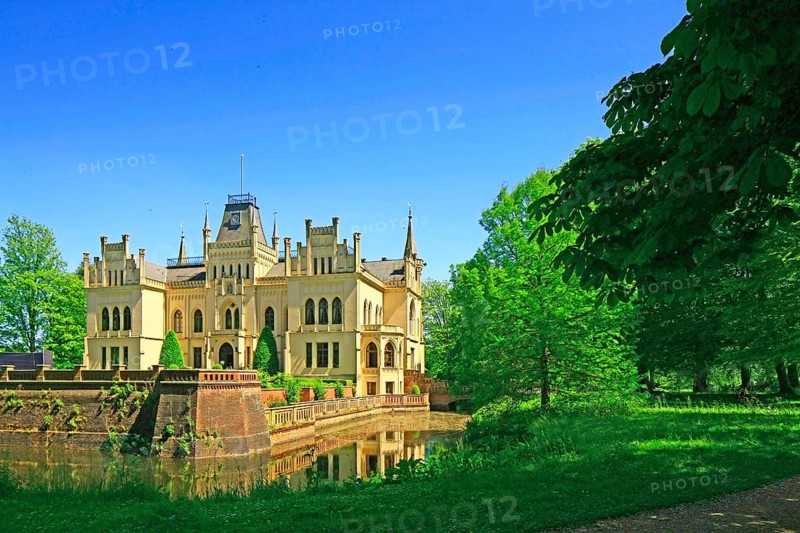 Evenburg Castle, Leer-Loga, East Frisia, Germany, Europe