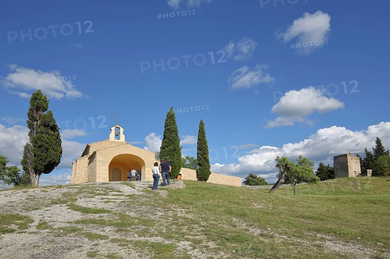 Chapelle Saint-Sixte, chapel with cypresses and tower, Eygalières, Alpilles, Alpilles, Bouches-du-Rhône, Provence, France, Europe