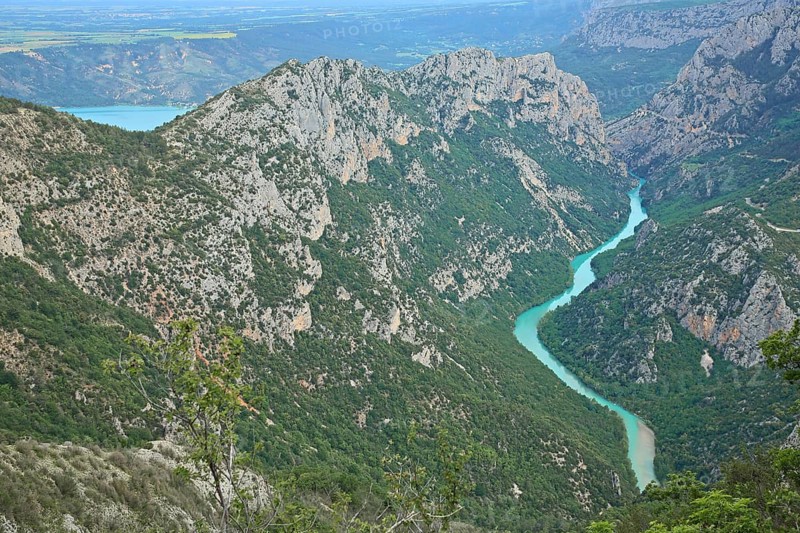 Gorges du Verdon, Verdon Gorge and reservoir Lac de Sainte-Croix with mountain landscape, Verdon, river, gorge, cliffs, mountains, rocks, landscape, Provençal Alps, Western Alps, Alps, Alpes-de-Haute-Provence, Provence, France, Europe