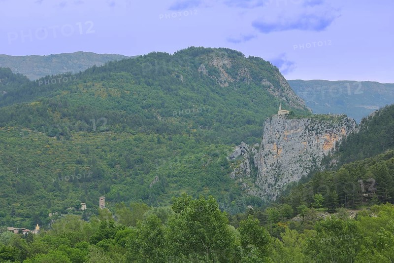 Rock Le Roc with church Notre-Dame-du-Roc, top, on, high, cliff, landscape, mountains, Castellane, Provençal Alps, Western Alps, Alps, Route Napoléon, Alpes-de-Haute-Provence, Provence, France, Europe