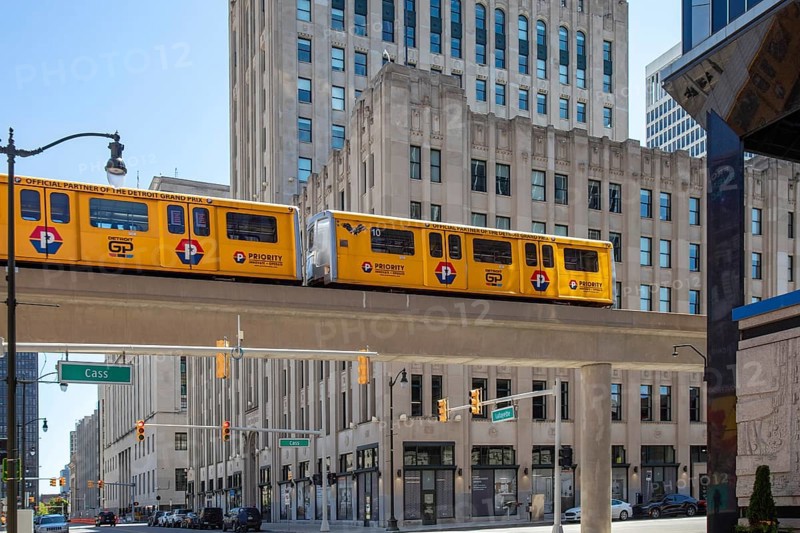 Detroit, Michigan, The Detroit People Mover travels through the city's financial district