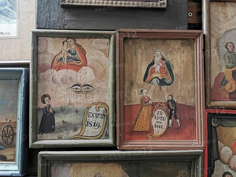 Votive pictures, votive tablets on the walls of the chapel of grace inside the church, pilgrimage church of the Assumption of the Virgin Mary in Sammarei, district of Passau, Lower Bavaria, Bavaria, Germany, Europe