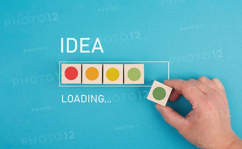Idea loading, progress bar, starting a new business, development and growth concept, brainstorming for solutions