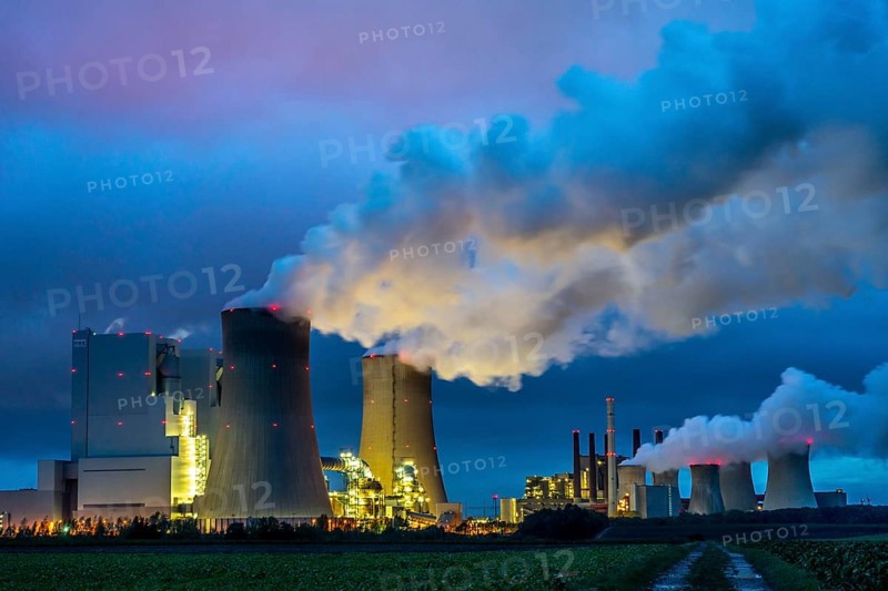 Neurath lignite-fired power station, power station units A, E, cooling towers, town of Grevenbroich, North Rhine-Westphalia, Germany, Europe