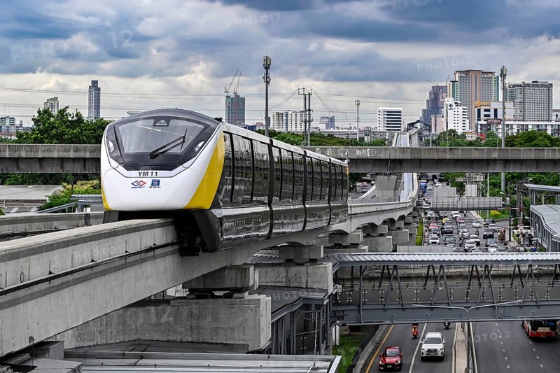 Skytrain MRT, Bangkok, Thailand, Asia