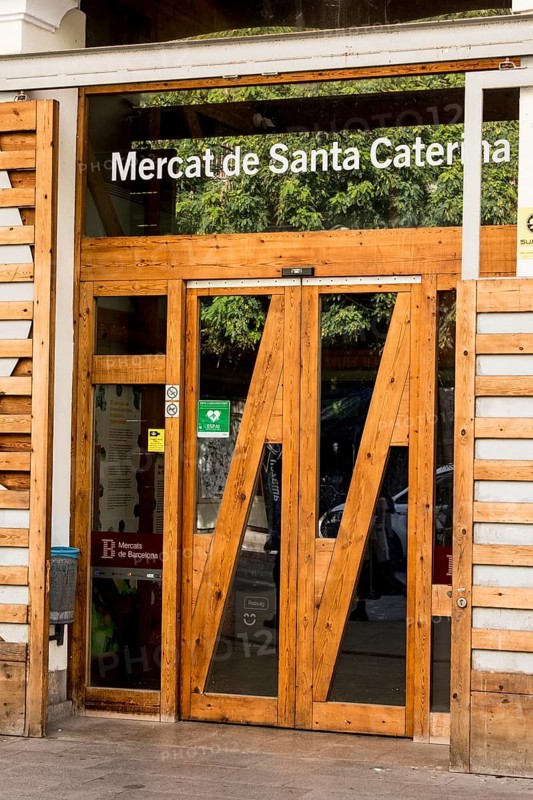 Der Mercat de Santa Caterina (Santa-Caterina-Markt), Barcelona, Spanien