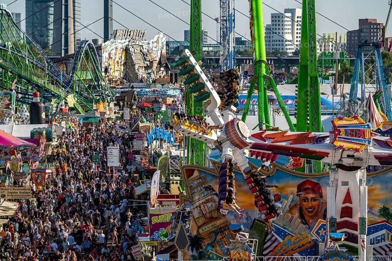 The Rhine Fair in Düsseldorf, in the Rhine meadows in the Oberkassel district, on the Rhine, North Rhine-Westphalia, Germany, Europe