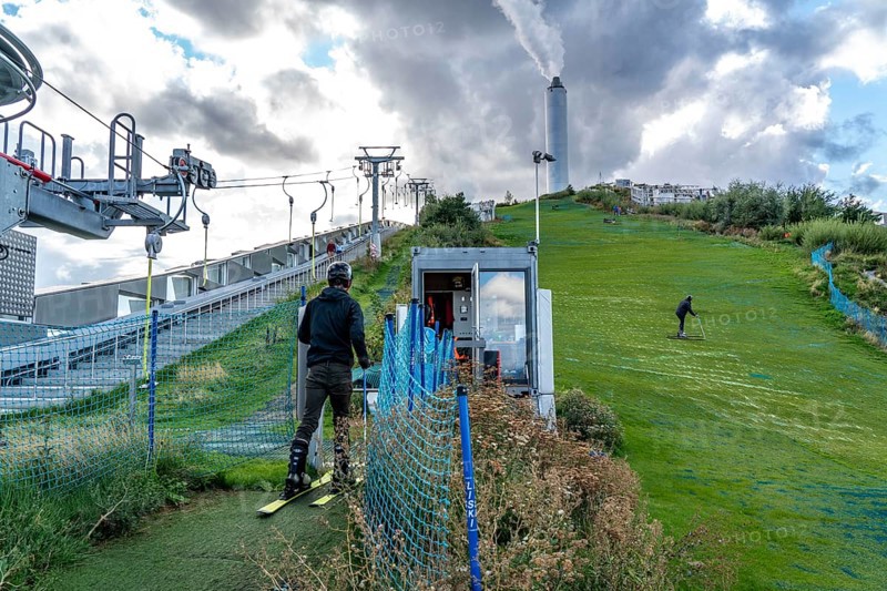 CopenHill, waste incineration plant and artificial ski slope, skiing with a view of the Oresund, ski lift, 90 metres high and 400 metres long slope on artificial turf, Copenhagen, Denmark, Europe