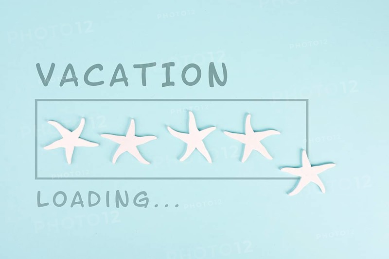 Progress bar with sea stars, vacation loading ist standing on the paper, planning a trip for the weekend, holiday and travel concept