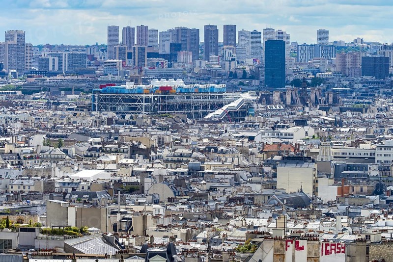 View of Paris from the Sacré-Cur de Montmartre Basilica, Montmartre, Paris, ÃŽle-de-France, France, Europe