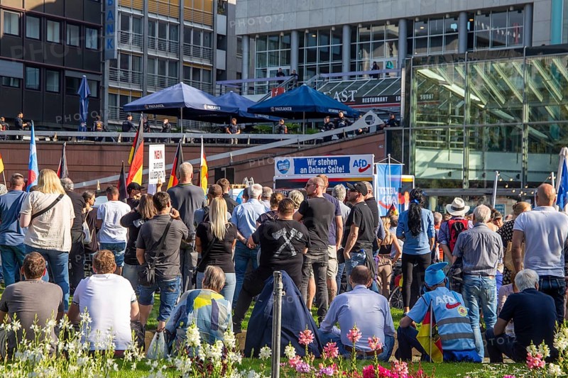AfD rally under the slogan STOP ISLAMISM in Mannheim: A week earlier, there was a fatal knife attack by a suspected Islamist on Mannheim's market square