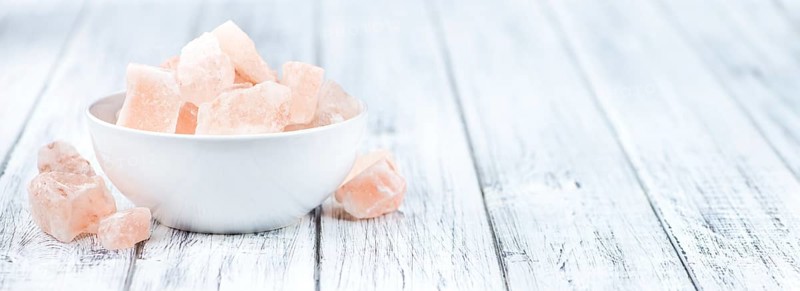 Some parts of himalayan Salt (detailed close-up shot, selective focus)