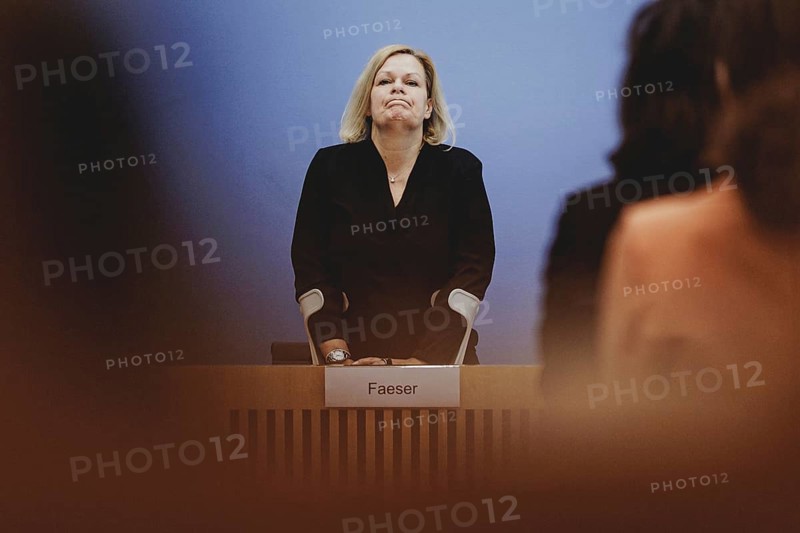 Nancy Faeser (SPD), Federal Minister of the Interior and Home Affairs, during a minute's silence for the police officer killed in Mannheim, recorded during a press conference on domestic violence in Berlin, 7 June 2024