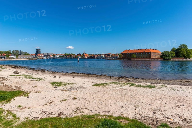 Sonderborg, Als, townscape of Sonderburg, beach, shore, brick building of Sonderburg Castle, Museum of Cultural History, Alsen Island, Flensburg Fjord, Baltic Sea, Denmark, Europe