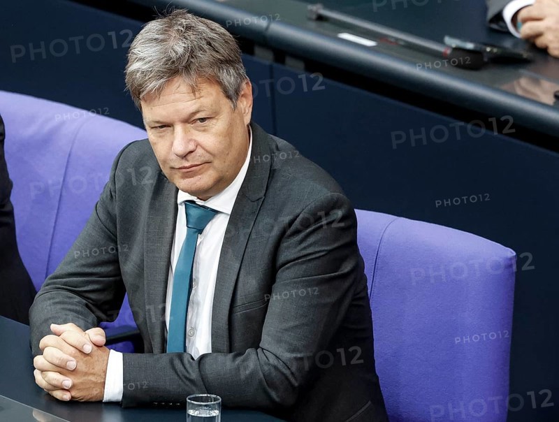 Federal Minister of Economics Robert Habeck in the Bundestag, Berlin, 06/06/2024, Berlin, Berlin, Germany, Europe