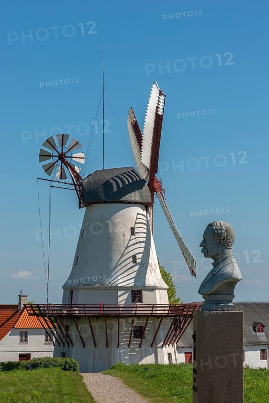 Dybbol Molle, Düppel Mill, Memorial to the German-Danish War of 1864, Bust of King Christian IX, Sonderburg, South Jutland, Denmark, Europe