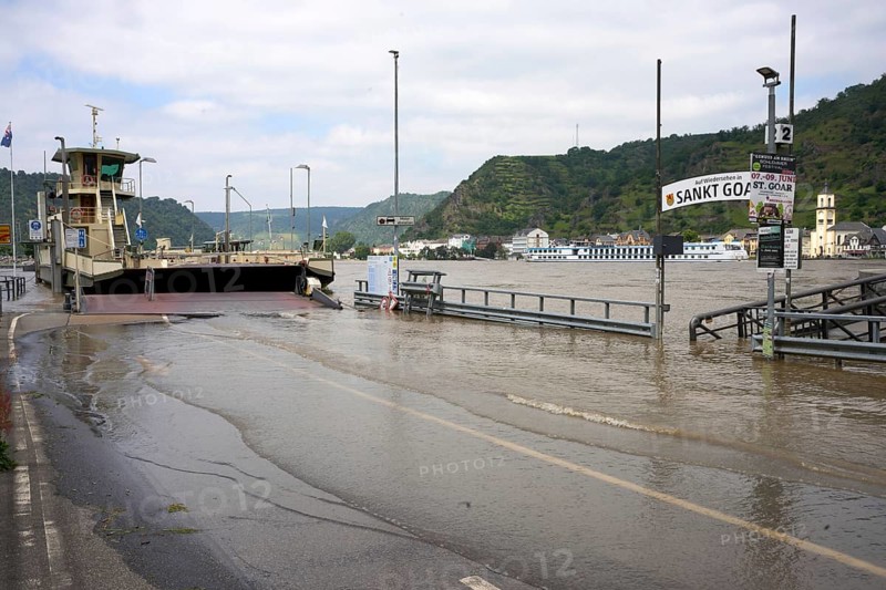 The Rhine ferry in St.Goar has stopped operating due to the floods. The access road and reception of a campsite are flooded by the high water of the Rhine. The Rhine levels continue to rise: St. Goar, Rhineland-Palatinate, Germany, Europe