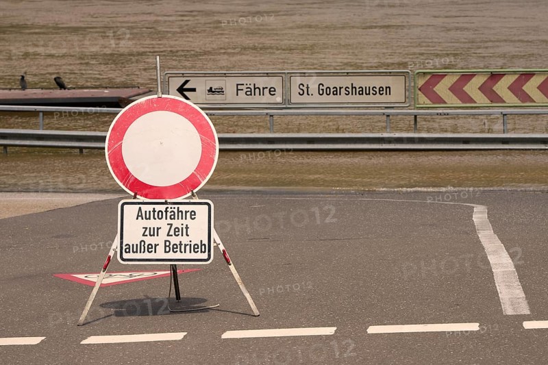 The Rhine ferry in St.Goar has stopped operating due to the floods. The access road and reception of a campsite are flooded by the high water of the Rhine. The Rhine levels continue to rise: St. Goar, Rhineland-Palatinate, Germany, Europe