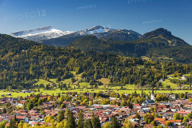 Oberstdorf, Oberallgäu, Bavaria, Germany, behind Hoher Ifen, 2230m, Gottesackerplateau, Toreck, 2017m, Kleinwalsertal, Vorarlberg, Allgäu Alps, Austria, Europe