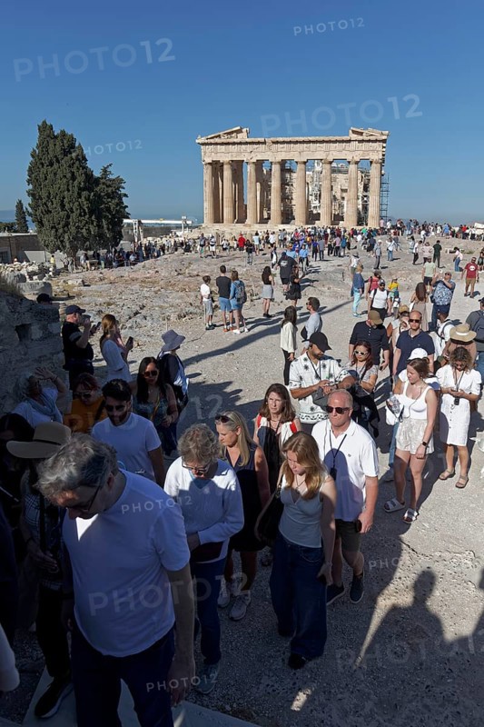 Queue of tourists in front of the viewpoint on the Acropolis, view of Parthenon Temple, Athens, Greece, Europe