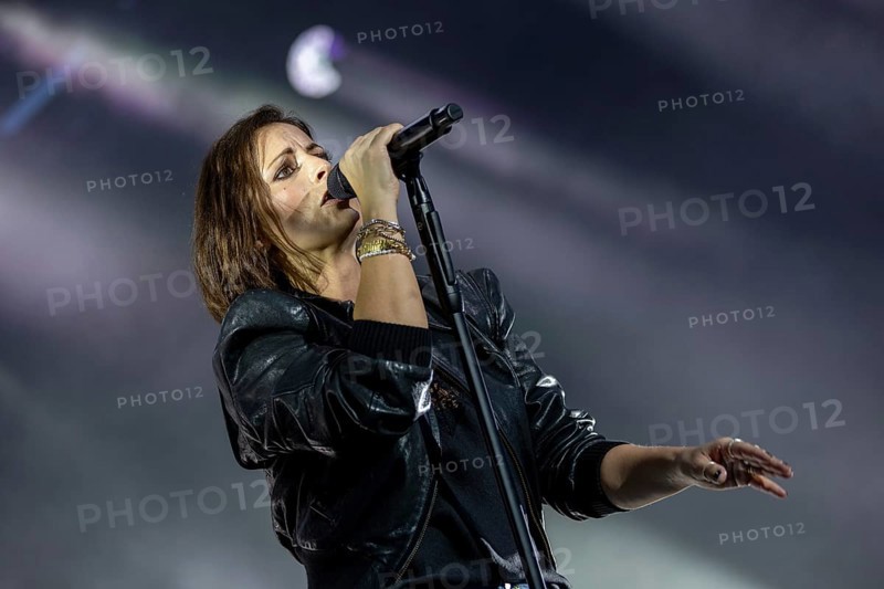 Stefanie Kloss, singer of Silbermond live on Auf Auf, Sommer 2024 Tour at the sold-out Waschhaus Open Air, Potsdam, 03/08/2024