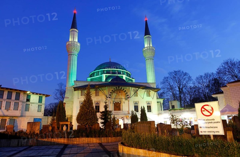Berlin, 02.12.2009, Sehitlik Mosque in Berlin Neukölln. The mosque stands on the site of the Turkish cemetery on Columbiadamm, Berlin, Germany, which was established in 1863, Europe